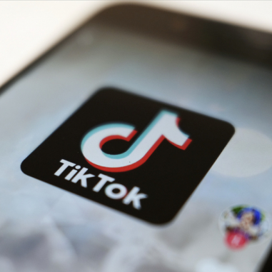 Aplikace TikTok představuje bezpečnostní hrozbu 